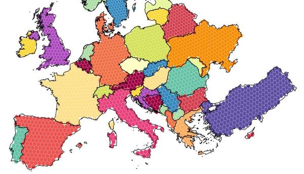 Fishnets, Honeycombs and Footballs – Better spatial models with hexagonal grids.